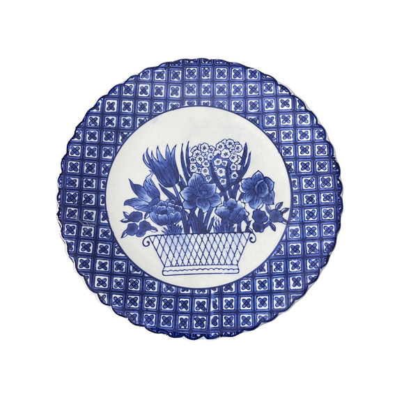 Vintage Chinese Pottery Dinner Plate Blue White Floral Pattern Motif Basket 10" - Picture 1 of 7
